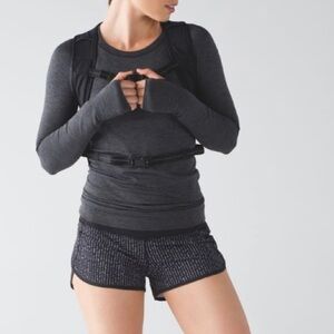 Lululemon speed short black and white size 4